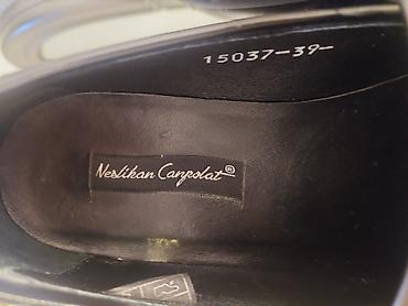 xəz mokasinlər: Neslikan Canpolat markalı qadın loaferləri - Model: Tasselli, zəncir — 3