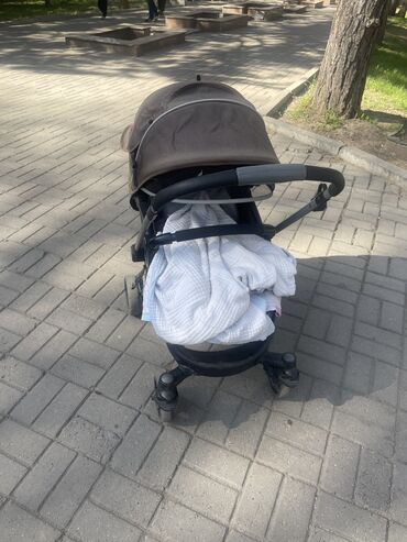коляска для малыша: Коляска, цвет - Коричневый, Б/у