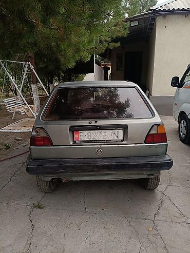 Volkswagen Golf: 1989 г., 1.8 л, Механика, Бензин, Хэтчбэк