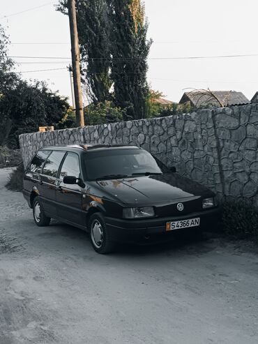 авто volkswagen passat: Volkswagen Passat: 1992 г., 1.8 л, Механика, Бензин, Универсал