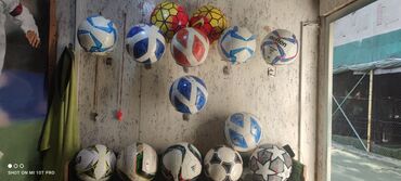 купить футбольный мяч оригинал: Мячи 4и5 размера . 5ки по 800 . 4ки по 1000 Новые распродажа