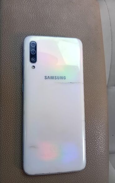 samsung c3212: Samsung Galaxy A70, 128 GB, rəng - Ağ