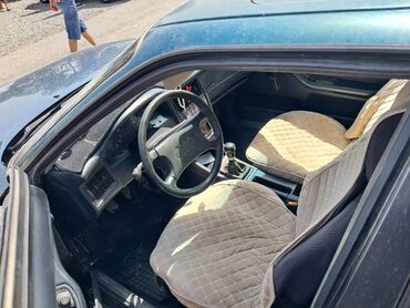 авто в рассрочку без процентов: Audi 80: 1991 г., 2 л, Механика, Газ, Седан