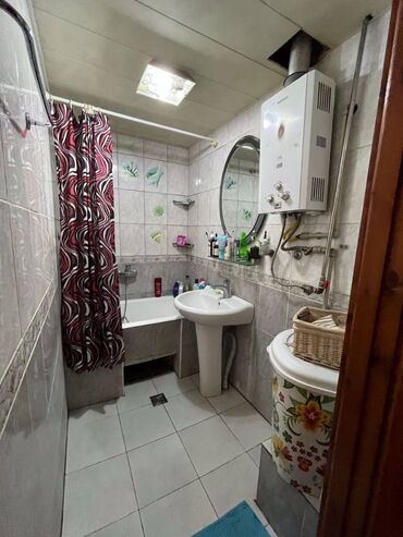 Köhnə tikili: Bakı, 4 otaqlı, Köhnə tikili, m. Xalqlar Dostluğu, 100 kv. m — 7