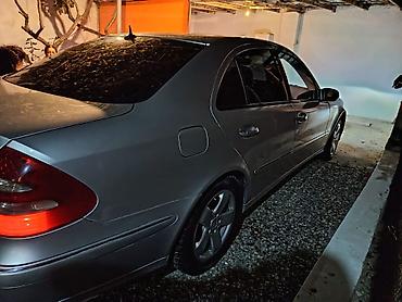 Mercedes-Benz E-Class: 2.7 l | 2004 il Sedan — 2