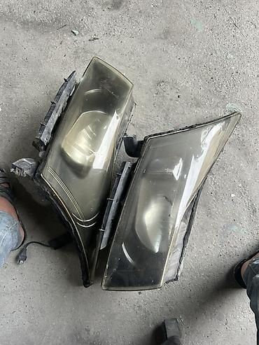 rcd 07 faralari: Avtomobil üçün ön faralar dəsti satılır. Şəkillərdə göründüyü kimi sol — 2