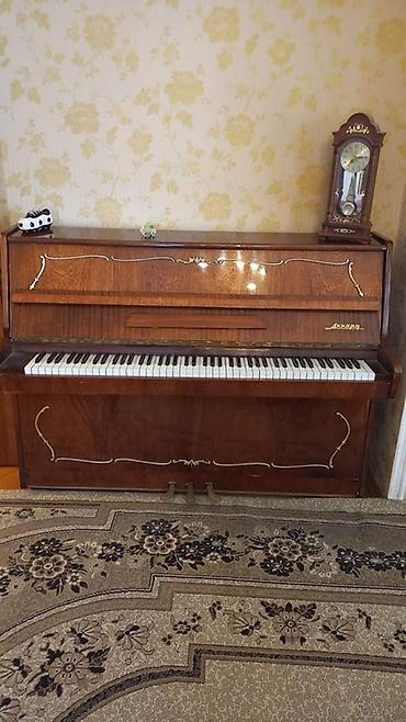 Музыкальные инструменты: Upright pianino – klassik ağac korpuslu, dekorativ naxışlı ön panel — 1