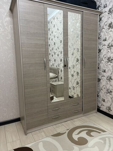 прикроватные тумбочки интернет магазин: Уктоочу бөлмө гарнитуру, Колдонулган, Эки кишилик керебет, МДФ, Өзү алып кетүү, түсү - Саргыч боз