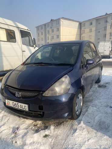 фольксваген поло 2002: Honda Fit: 2002 г., 1.3 л, Вариатор, Бензин, Хетчбек