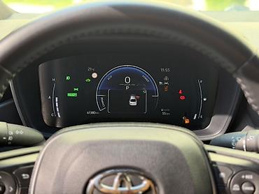 е39 фара: Toyota Corolla: 2023 г., 1.8 л, Автомат, Гибрид, Седан — 6