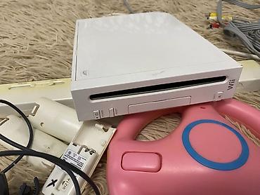 wii u: Nintendo Wii oyun konsolu dəsti Komplekt: - Ağ Nintendo Wii konsolu — 1