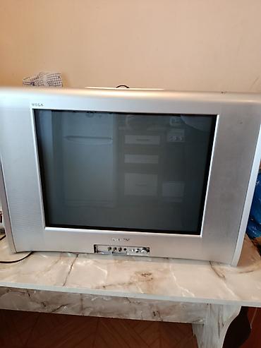 dinamikler: Sony WEGA kineskop televizor - Ekran: təxminən 21 düym (4:3 nisbəti) — 2