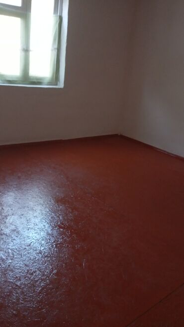 снять дом: Квартира берилет коммунаров 141 Бир болмо прихожкасы менен суу эшикте