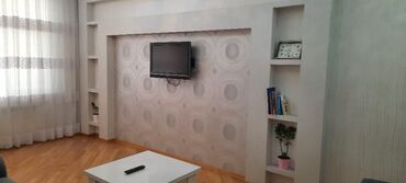 Uzunmüddətli kirayə mənzillər: ​📢 TƏCİLİ KİRAYƏ VERİLİR! – ŞƏHƏRİN TAM MƏRKƏZİNDƏ, DƏNİZ MƏNZƏRƏLİ! — 25