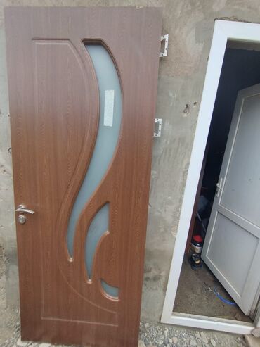Otaq qapıları: Qapi 5eded
70azn biri
Bineqedi 7574 leli