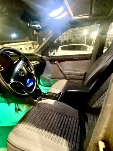 Mercedes-Benz: Mercedes-Benz C 280: 2.8 l | 1996 il Sedan — 3