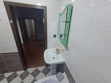 Uzunmüddətli kirayə mənzillər: Xətai Rayonu Həzi Aslanov Metrosunun Cıxışı 2 otaq. Mərtəbə - 14/8 — 18