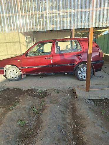 заднее сиденье: Volkswagen Golf: 1993 г., Бензин, Хэтчбэк — 4