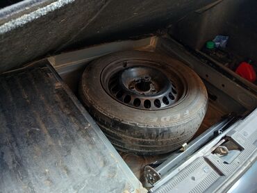 Mercedes-Benz: Mercedes-Benz E 240: 2.4 l | 1998 il Sedan — 10