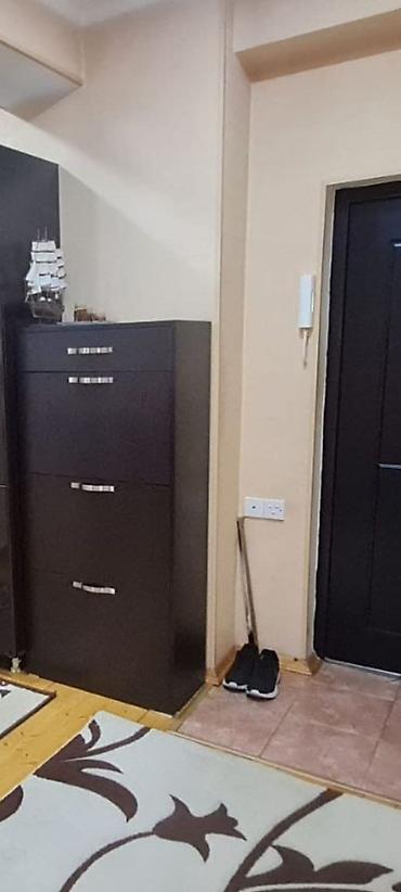 Gun1Ayaqqabi polkasi satilir 110azn hezi aslanov Gunel1