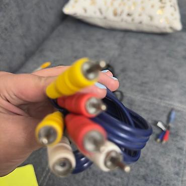 Audio və video kabellər: RCA və 3.5 mm AUX kabel dəsti Məhsul təsviri: - Müxtəlif uzunluqlarda — 9