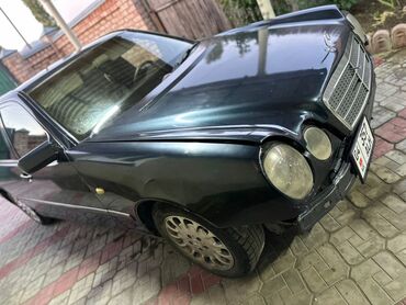протер 2: Mercedes-Benz 220: 1996 г., 2.3 л, Автомат, Бензин