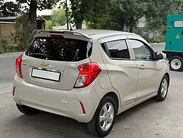 spark 7: Chevrolet Spark: 2017 г., 1 л, Механика, Бензин, Хэтчбэк — 6