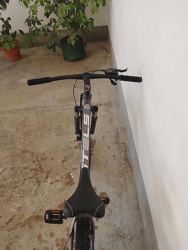 3 tekerli velosiped: Yeni Şəhər velosipedi Adidas, 26", sürətlərin sayı: 1, Ünvandan götürmə — 3