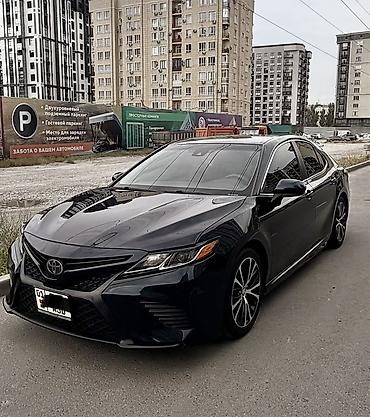 Toyota Camry: 2018 г., 2.5 л, Автомат, Бензин, Седан
