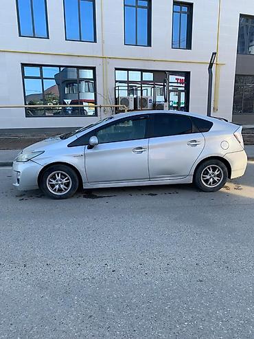 Toyota: Toyota Prius: 2011 г., 1.8 л, Вариатор, Гибрид, Хэтчбэк — 7