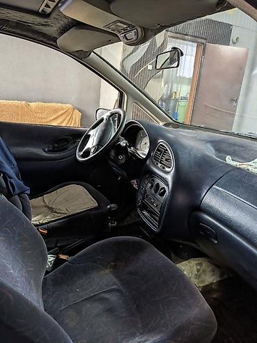 коробка шаран: Volkswagen Sharan: 1995 г., 2 л, Механика, Бензин, Минивэн — 5