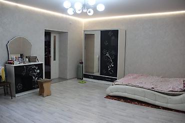 Продажа коттеджей и домов: 2 комнаты, 63 м², Бишкек, Киркомстром Собственник — 9