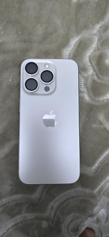 Уюлдук телефондор жана аксессуарлар: IPhone 15 Pro, Колдонулган, 128 ГБ, White Titanium, Коргоочу айнек, 81 % — 2