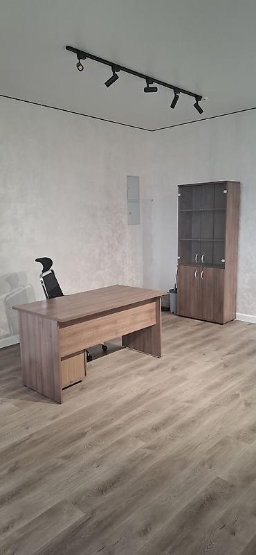 офис мебель: Аренда офисов, 52 м², В жилом комплексе, 1 линия, С системой безопасности — 3