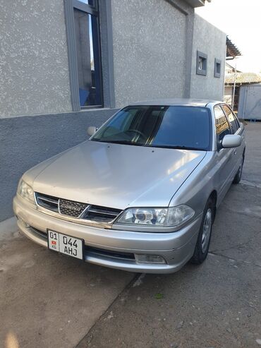 Toyota: Toyota Carina: 2001 г., 1.8 л, Автомат, Бензин, Седан