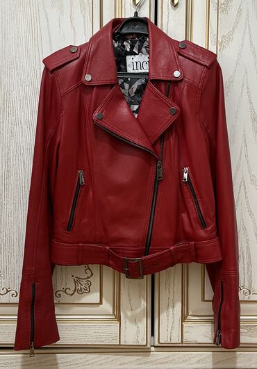 Digər qadın geyimləri: 1. Turkiyeden alinib S razmer 70azn♥️ 2. Stradivarius turkiyeden -da lalafo.az — 2 Digər qadın geyimləri: 1. Turkiyeden alinib S razmer 70azn♥️ 2. Stradivarius turkiyeden — 2