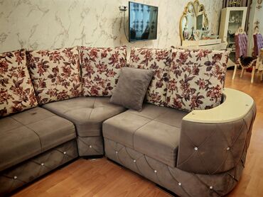 Kreslolar: Künc divan, Divan, Açılmayan