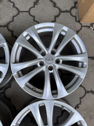 Диски: Литые Диски R 18 Комплект, отверстий - 5, Б/у — 6