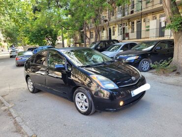 Toyota: Toyota Prius: 0.9 l | 2007 il Sedan