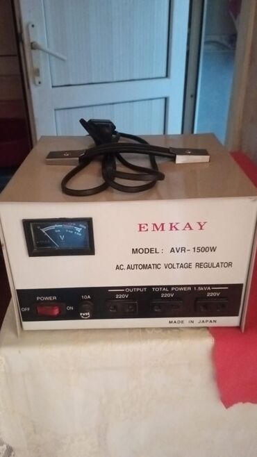 Kafel və bitirmə daşları: İşlənmiş Ev üçün Gərginliy stabilizatoru 3 faza, 220 V, Ünvandan götürmə, Ödənişli çatdırılma