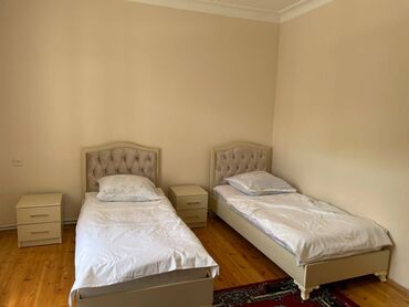 Günlük kirayə evlər: 200 kv. m, 5 otaqlı — 6