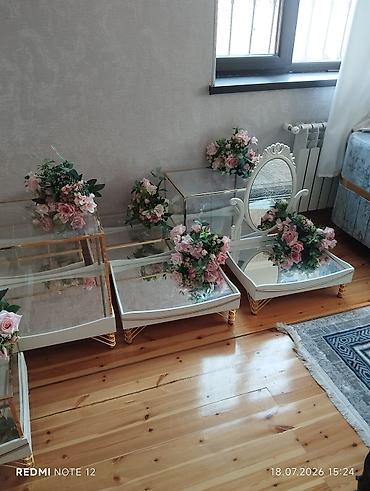 ziyafet donu s: Yeni və çox gözəl vəziyyətdədir. Nişan, xına və toy üçün ideal — 6
