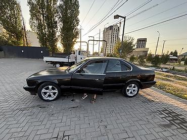 машина bwm: BMW 5 series: 1991 г., Седан — 9