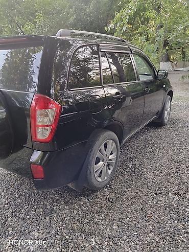 avto aksesuar kredit: Chery Tiggo (qara rəngdə) krossover – avtomatik ötürməli, benzinli — 6
