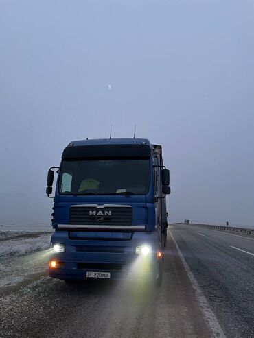 Тягачи: Тягач, MAN, 2003 г., Тентованный — 9