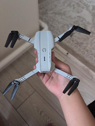 a15pro drone: Складной квадрокоптер E99 Foldable Drone Особенности: - Складная — 5
