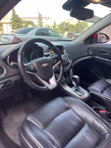 Chevrolet: Chevrolet Cruze: 1.4 l | 2014 il 250000 km Sedan — 14