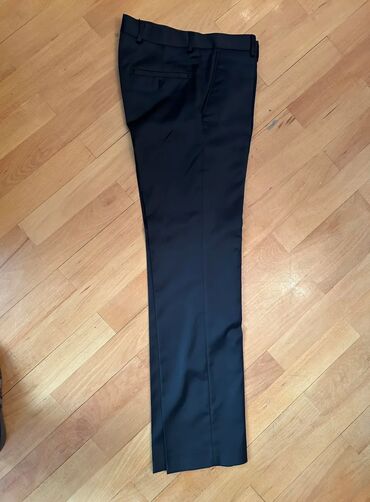 Kostyumlar: BƏY Kostyumu-65m Ölçüsü-48 Drop-6 Ramzotti firması Tünd göy rəngdə — 2