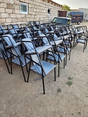 Tələbə/konfrans üçün yazı stolçalı oturacaqlar - Model: Armrestli