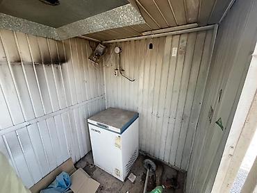 офисный контейнер: Металлический торговый павильон/киоск из профнастила. - Материал — 4